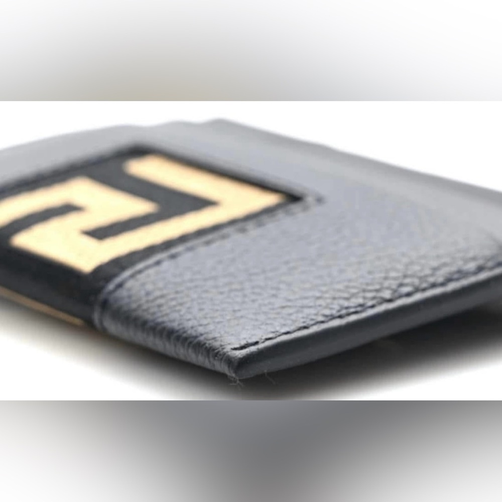 Versace Grained Calfskin Ribbon Greca Zip Card Holder Black Gold - Picture 4 of 8